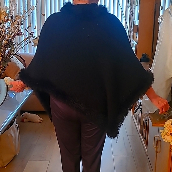 Poncho Hand made - Picture 3 of 4